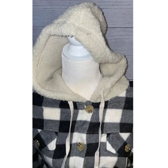 NWT Hippie Rose Juniors Cropped Sherpa Hoodie Jacket - Picture 5 of 5